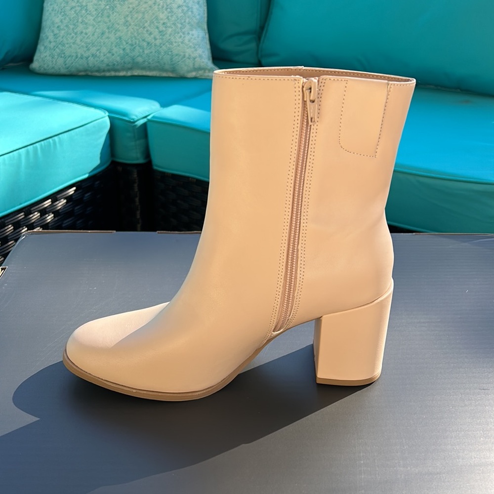 Booties! - Picture 3 of 4